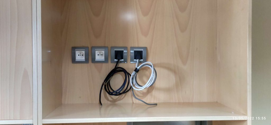 Professionnel de l’installation et de la réparation d’équipements électrique