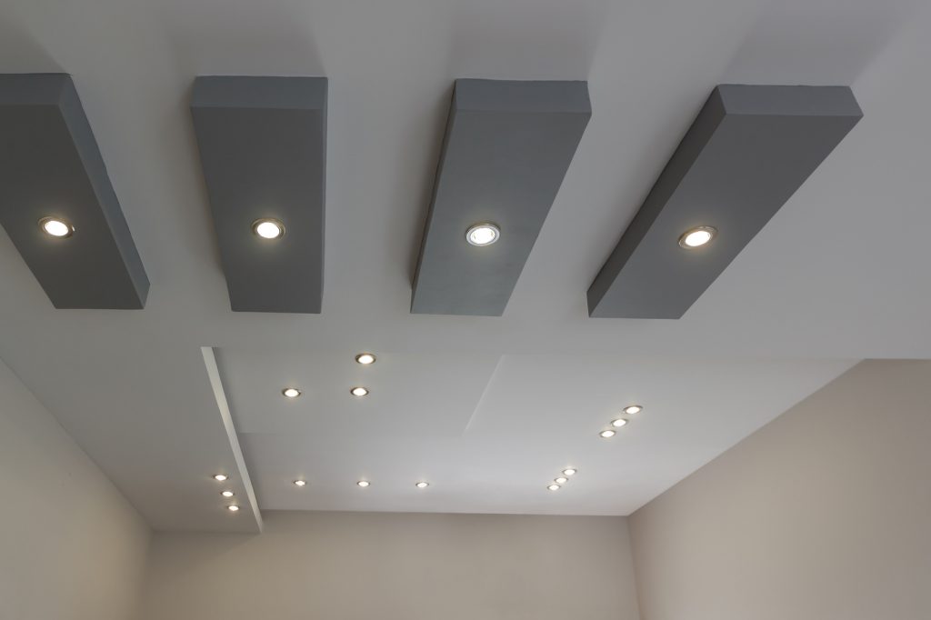 Je suis un électricien spécialisé en installation de LED, caméra de surveillance,  maintenance et en installation électrique.