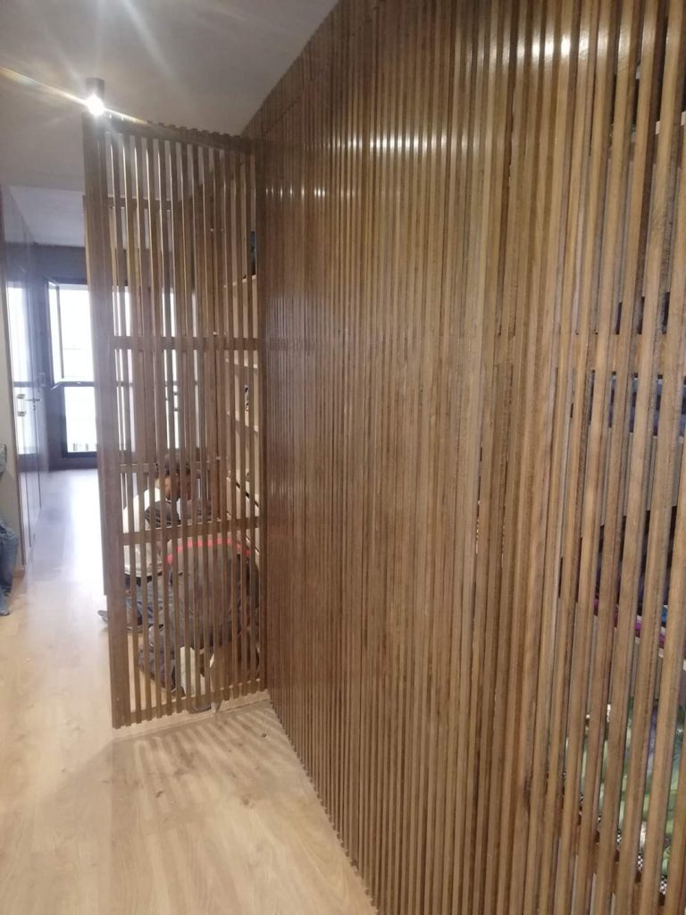 Qi Meuble – Spécialistes de l’Habillage Mural en Bois à Rabat