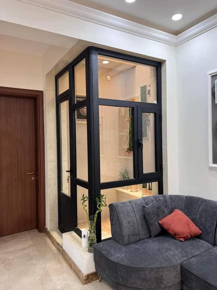نجارة الألمنيوم (مطبخ عصري،زجاج مقسي,حمامات عصرية ,)