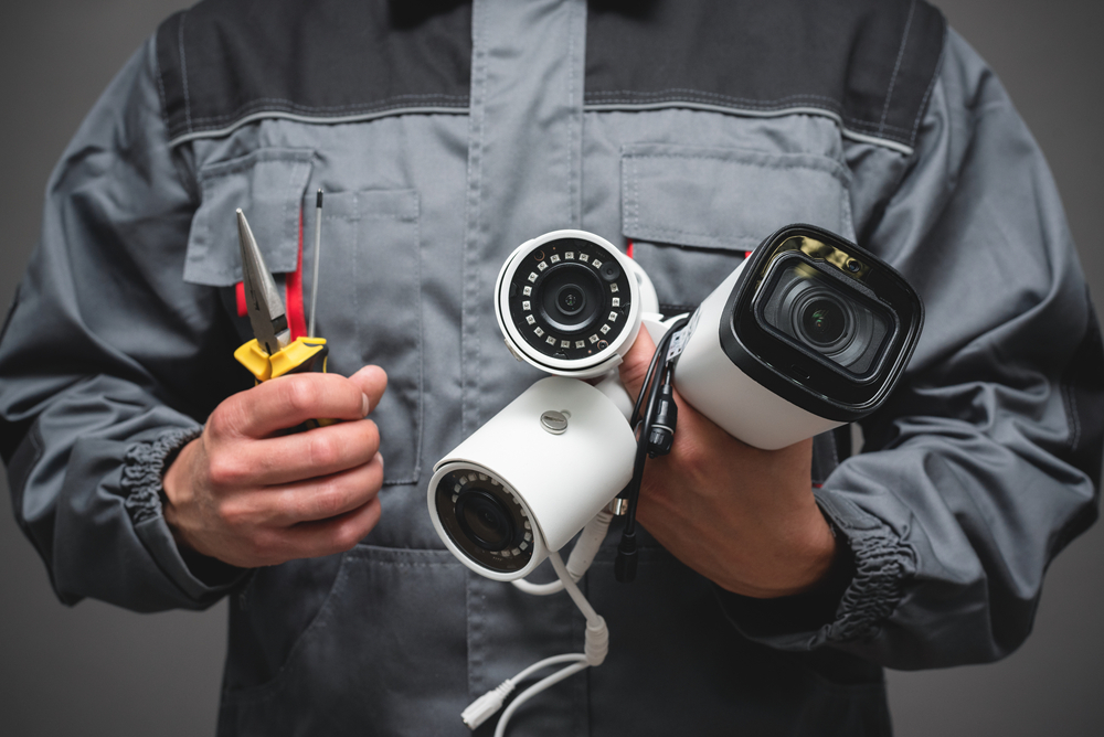 Installation et maintenance des cameras de surveillance et reseau informatique